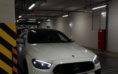 Mercedes-Benz E-Класс, 2022 год, 6 000 000 рублей, 6 фотография