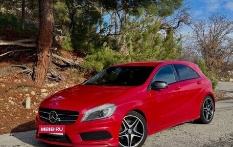 Mercedes-Benz A-Класс, 2013 год, 1 350 000 рублей, 2 фотография