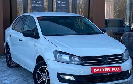 Volkswagen Polo VI (EU Market), 2015 год, 599 000 рублей, 3 фотография