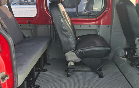 Renault Trafic, 2002 год, 999 000 рублей, 27 фотография