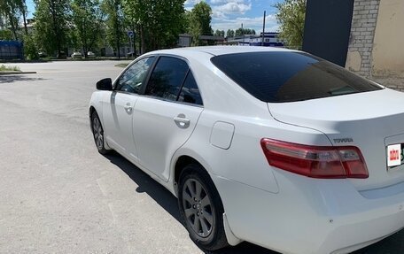 Toyota Camry, 2011 год, 1 100 000 рублей, 4 фотография