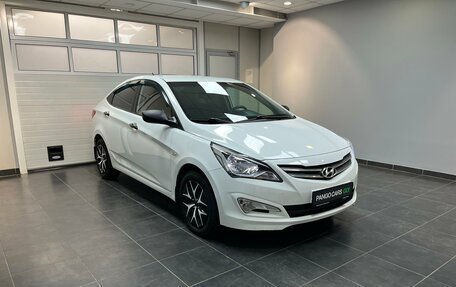 Hyundai Solaris II рестайлинг, 2016 год, 895 000 рублей, 3 фотография