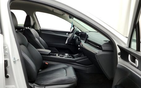 KIA K5, 2024 год, 2 600 000 рублей, 19 фотография