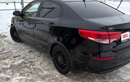 KIA Rio III рестайлинг, 2015 год, 800 000 рублей, 4 фотография