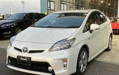 Toyota Prius, 2015 год, 1 300 000 рублей, 1 фотография
