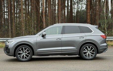 Volkswagen Touareg III, 2019 год, 4 370 000 рублей, 1 фотография