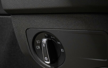 Volkswagen Tiguan II, 2017 год, 2 299 000 рублей, 15 фотография