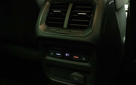 Volkswagen Tiguan II, 2017 год, 2 299 000 рублей, 26 фотография