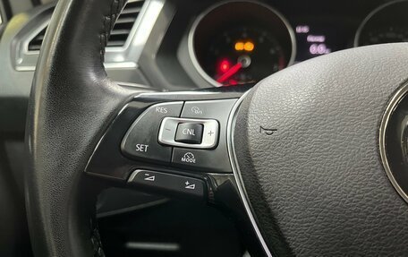 Volkswagen Tiguan II, 2018 год, 2 290 000 рублей, 13 фотография