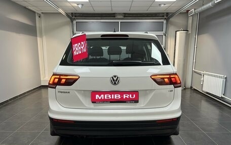 Volkswagen Tiguan II, 2018 год, 2 290 000 рублей, 5 фотография
