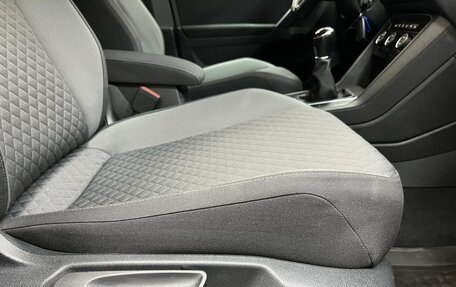 Volkswagen Tiguan II, 2018 год, 2 290 000 рублей, 19 фотография