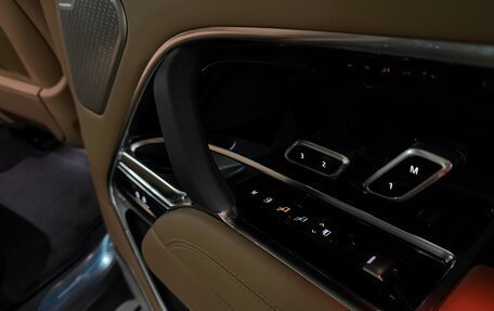 Land Rover Range Rover IV рестайлинг, 2025 год, 24 500 000 рублей, 31 фотография