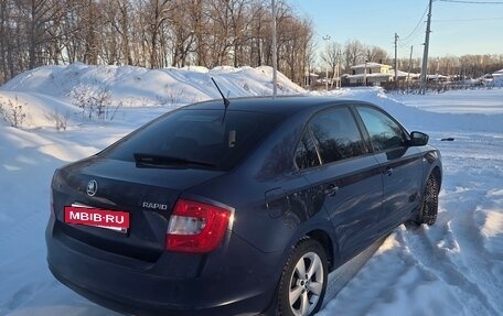 Skoda Rapid I, 2014 год, 900 000 рублей, 3 фотография