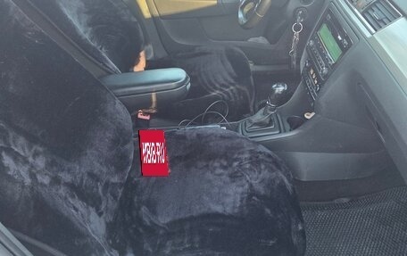 Skoda Rapid I, 2014 год, 900 000 рублей, 14 фотография