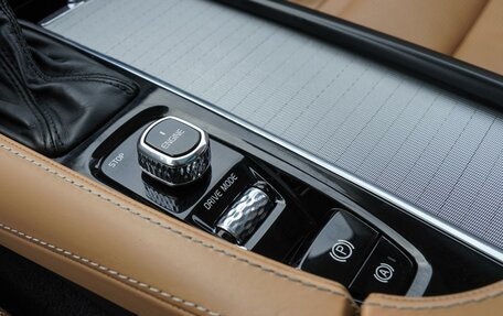 Volvo XC90 II рестайлинг, 2015 год, 3 659 000 рублей, 19 фотография