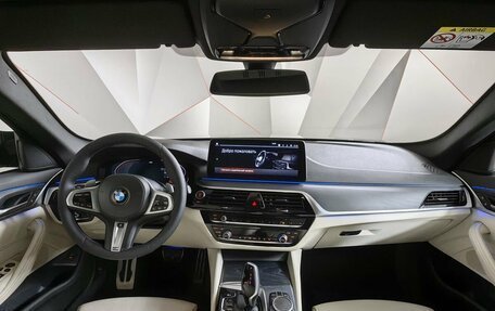 BMW 5 серия, 2021 год, 5 049 000 рублей, 11 фотография