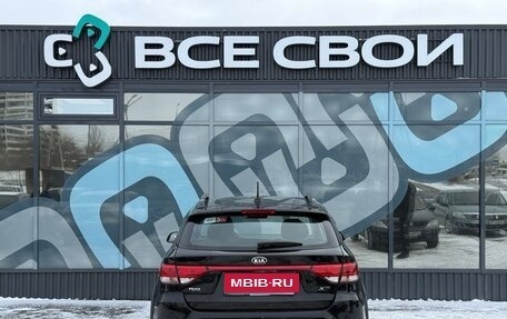 KIA Rio IV, 2018 год, 1 370 000 рублей, 6 фотография