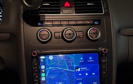 Volkswagen Touran III, 2013 год, 1 170 000 рублей, 5 фотография