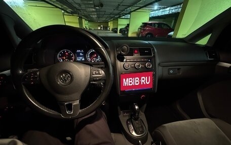 Volkswagen Touran III, 2013 год, 1 170 000 рублей, 7 фотография