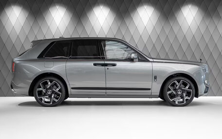 Rolls-Royce Cullinan, 2025 год, 70 690 000 рублей, 3 фотография
