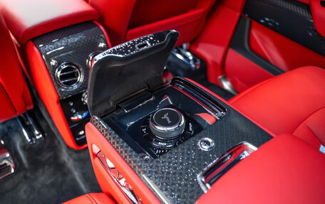 Rolls-Royce Cullinan, 2025 год, 70 690 000 рублей, 11 фотография