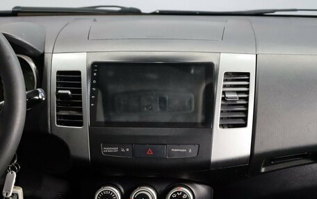 Mitsubishi Outlander III рестайлинг 3, 2008 год, 965 000 рублей, 11 фотография