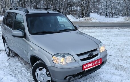 Chevrolet Niva I рестайлинг, 2014 год, 600 000 рублей, 4 фотография