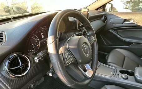 Mercedes-Benz GLA, 2016 год, 1 700 000 рублей, 14 фотография