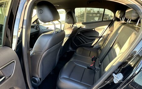 Mercedes-Benz GLA, 2016 год, 1 700 000 рублей, 19 фотография