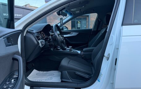 Audi A4, 2017 год, 1 860 000 рублей, 20 фотография