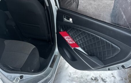 Hyundai Solaris II рестайлинг, 2011 год, 680 000 рублей, 3 фотография