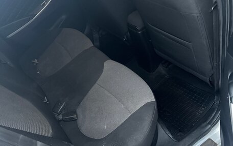 Hyundai Solaris II рестайлинг, 2011 год, 680 000 рублей, 11 фотография