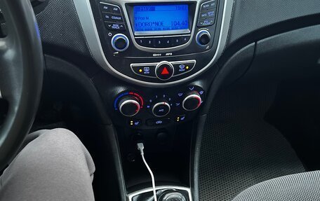 Hyundai Solaris II рестайлинг, 2011 год, 680 000 рублей, 9 фотография