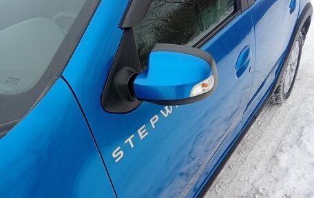 Renault Logan II, 2019 год, 843 000 рублей, 18 фотография