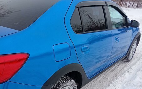 Renault Logan II, 2019 год, 843 000 рублей, 32 фотография