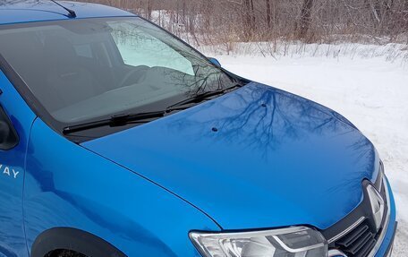 Renault Logan II, 2019 год, 843 000 рублей, 37 фотография