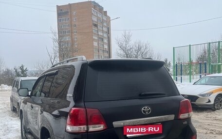 Toyota Land Cruiser 200, 2010 год, 2 600 000 рублей, 3 фотография