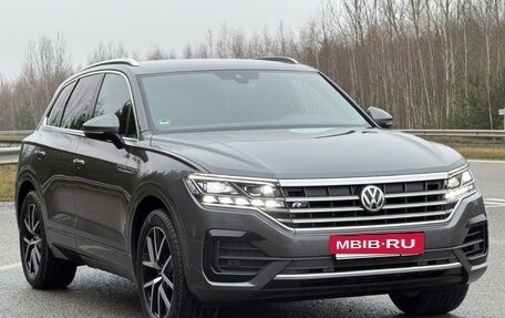 Volkswagen Touareg III, 2019 год, 4 370 000 рублей, 3 фотография