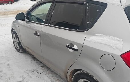 KIA cee'd I рестайлинг, 2009 год, 700 000 рублей, 10 фотография
