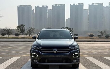 Volkswagen T-Roc I, 2021 год, 1 502 030 рублей, 2 фотография