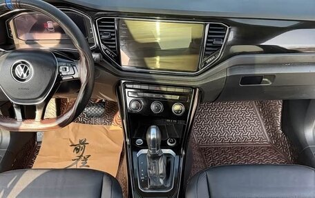 Volkswagen T-Roc I, 2021 год, 1 502 030 рублей, 10 фотография