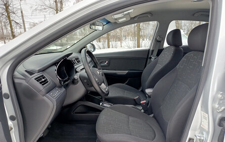 KIA Rio III рестайлинг, 2013 год, 1 100 000 рублей, 20 фотография