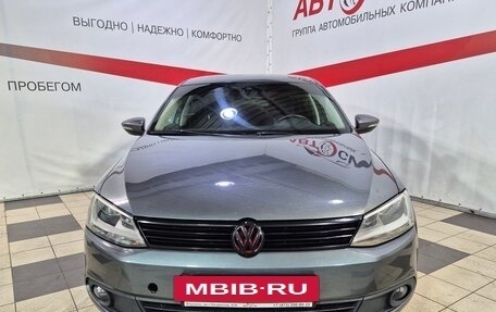 Volkswagen Jetta VI, 2012 год, 699 000 рублей, 2 фотография