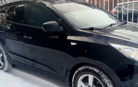 Hyundai ix35 I рестайлинг, 2011 год, 1 300 000 рублей, 2 фотография