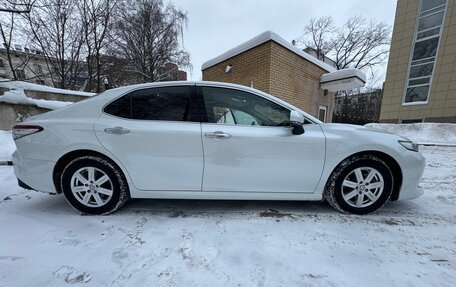 Toyota Camry, 2020 год, 3 150 000 рублей, 2 фотография