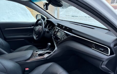 Toyota Camry, 2020 год, 3 150 000 рублей, 11 фотография