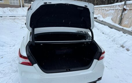 Toyota Camry, 2020 год, 3 150 000 рублей, 8 фотография