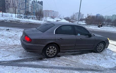 Hyundai Sonata IV рестайлинг, 2002 год, 355 000 рублей, 3 фотография