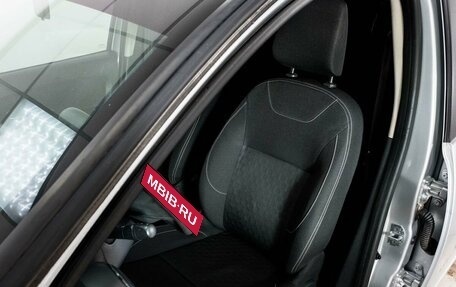 Renault Logan II, 2016 год, 688 000 рублей, 6 фотография