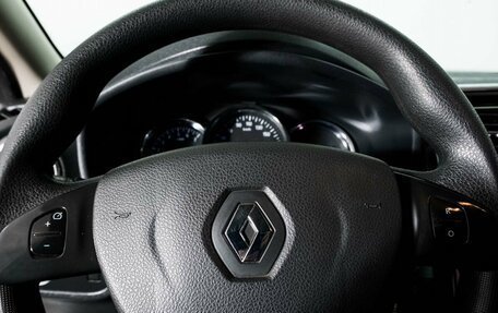 Renault Logan II, 2016 год, 688 000 рублей, 10 фотография